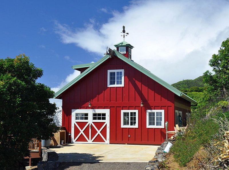 Maui Barn with Cupola and Wind Vane, June 8, 2010