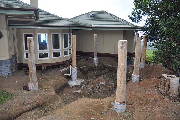 Six Hut Columns Installed - Kinda like Stonehenge